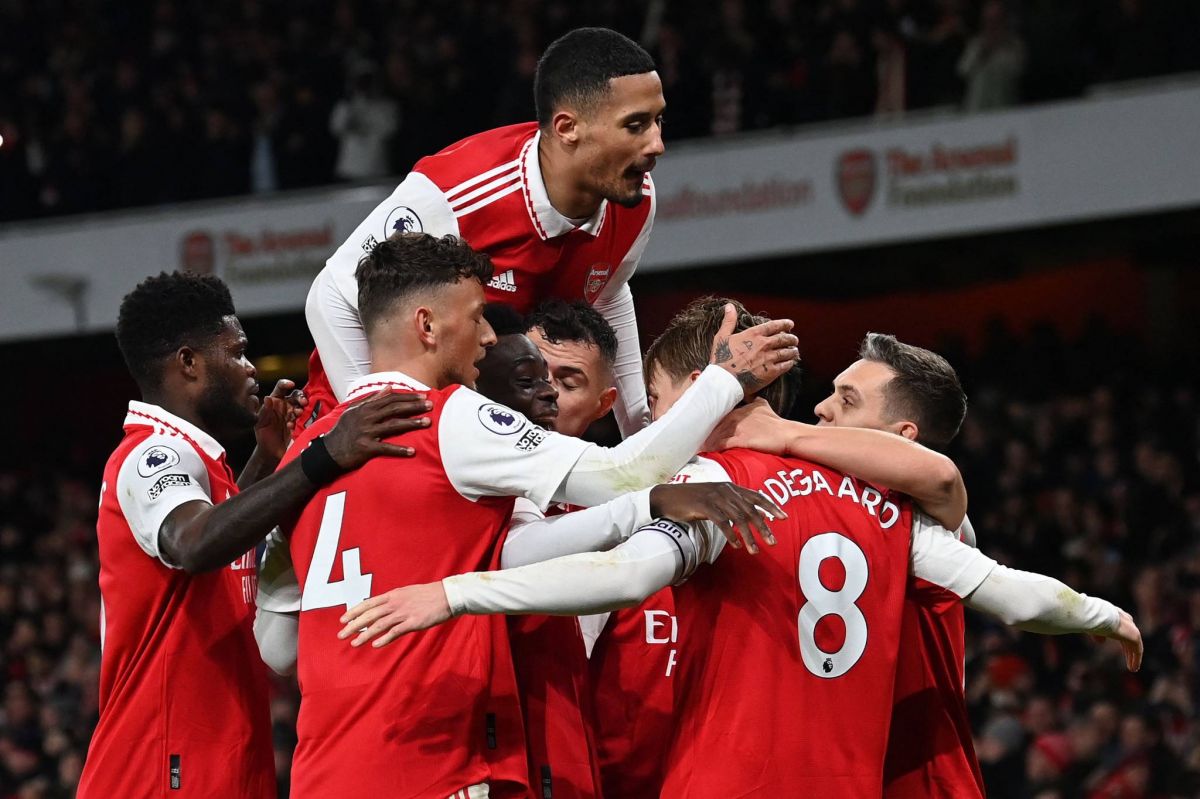 Arsenal se détache, Liverpool se relance