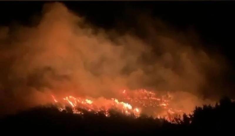 Un feu maîtrisé dans la journée reprend en soirée à Denniyé