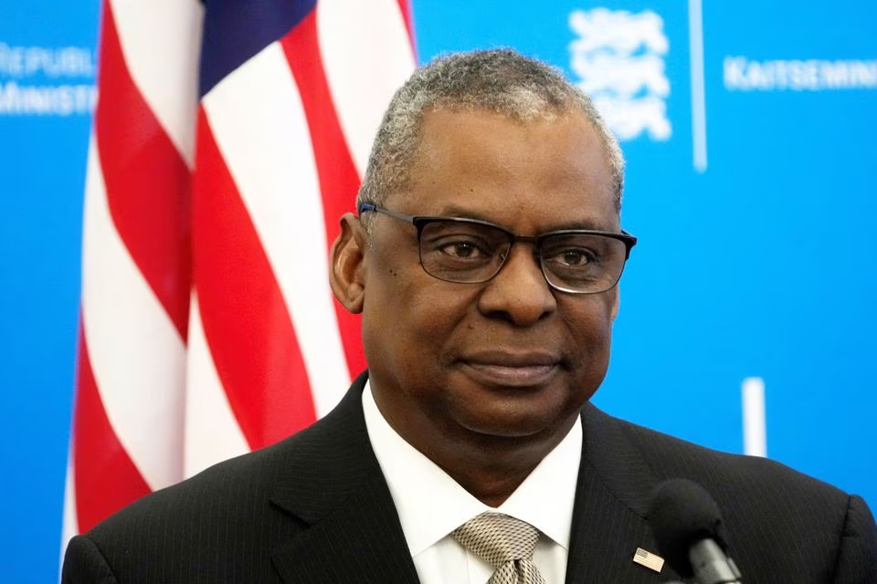 US defense secretary lands in Jordan at start of Middle East tour US defense secretary lands in Jordan at start of Middle East tour