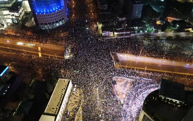 Israelis rally again against government's judicial overhaul