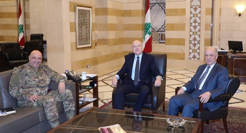 Serail meeting to 'resolve dispute' between defense minister and army chief