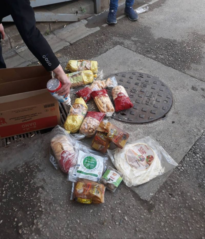 La police municipale de Tripoli saisit et détruit des produits alimentaires avariés
