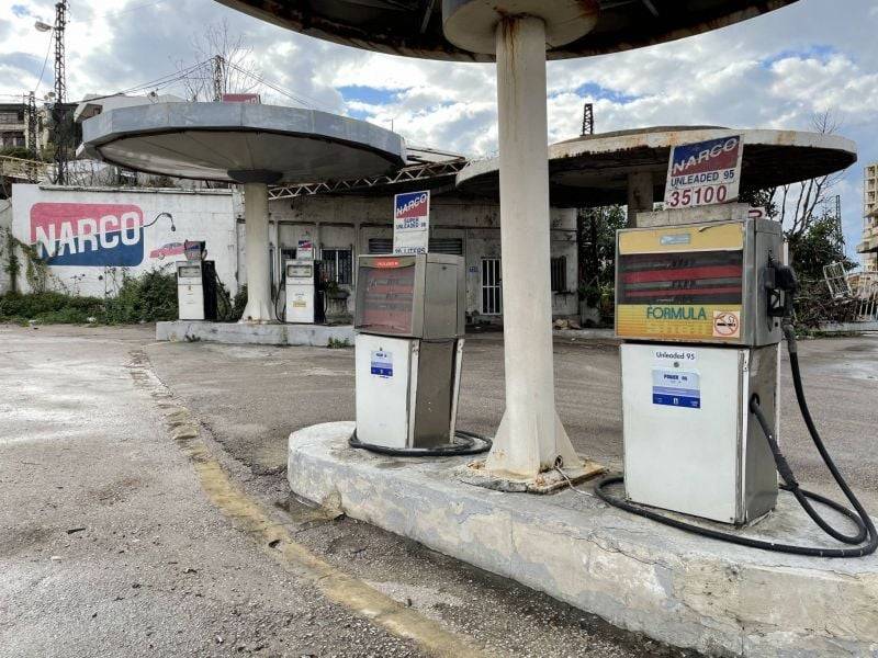 Fuel prices rise after Lebanese lira drops on the parallel market