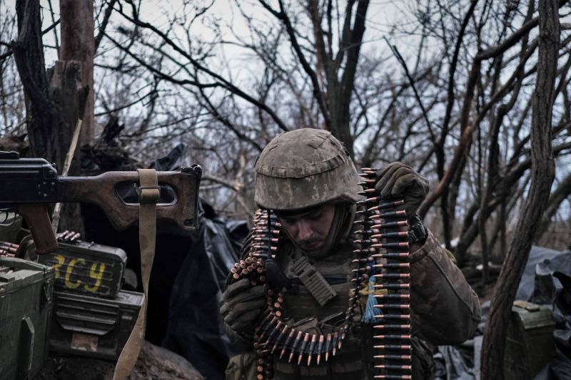 L'armée ukrainienne prépare une contre-offensive à Bakhmout face à l'avancée russe