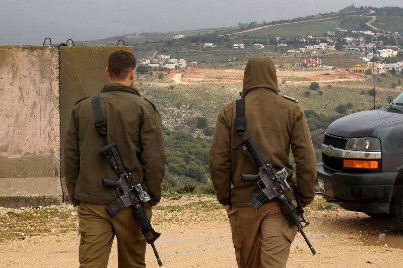 Suspected suicide bomber shot dead in Israel, Hezbollah suspected