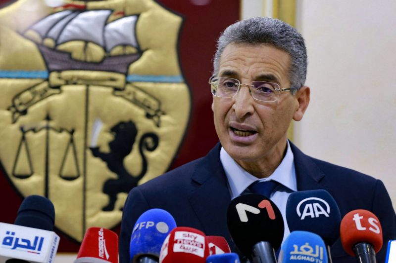 Kamel Feki remplace l'influent Taoufik Charfeddine au ministère de l'Intérieur