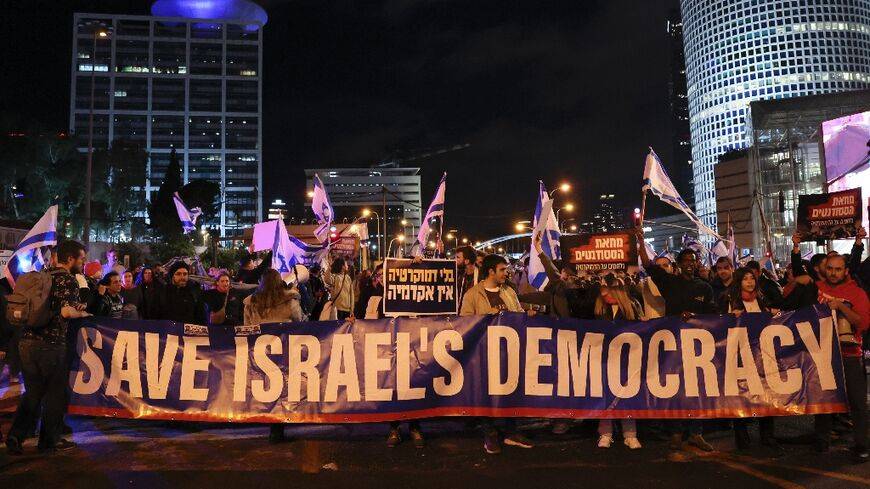 Hundreds of elite Israeli reservists say they are joining judicial protests