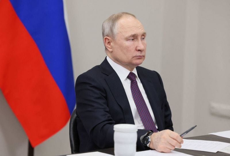 Poutine appelle à renforcer la répression contre ceux qui 