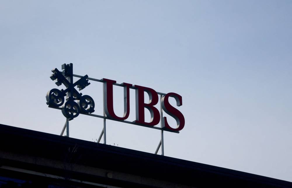 Credit Suisse a jusqu'à lundi matin pour rassurer, UBS est favori Credit Suisse a jusqu'à lundi matin pour rassurer, UBS est favori