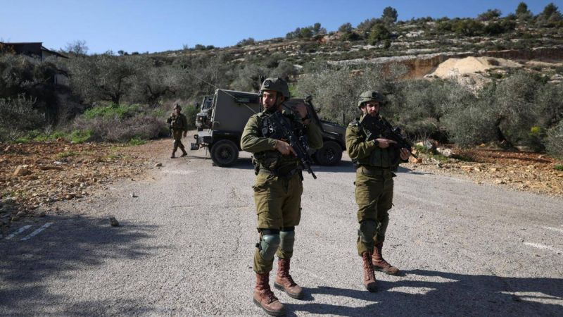 Israeli settler kills suspected attacker in West Bank