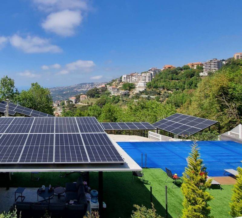 Solar panels stolen in Sir al-Dinniyeh burglary