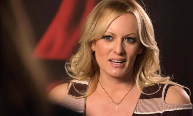 Stormy Daniels entendue par les enquêteurs new-yorkais