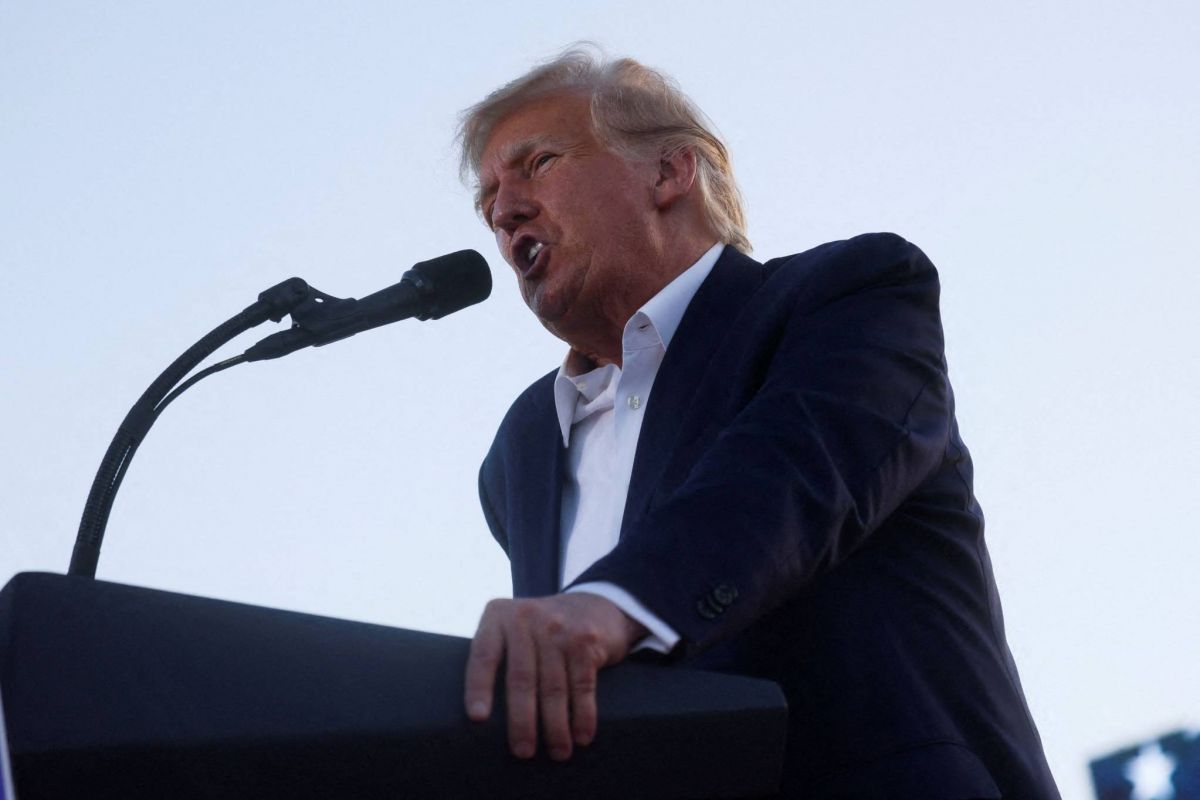 Menacé d'une inculpation, Trump dénonce une Menacé d'une inculpation, Trump dénonce une