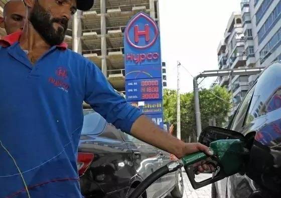 Fuel prices decrease in the afternoon, after sharp increase in the morning