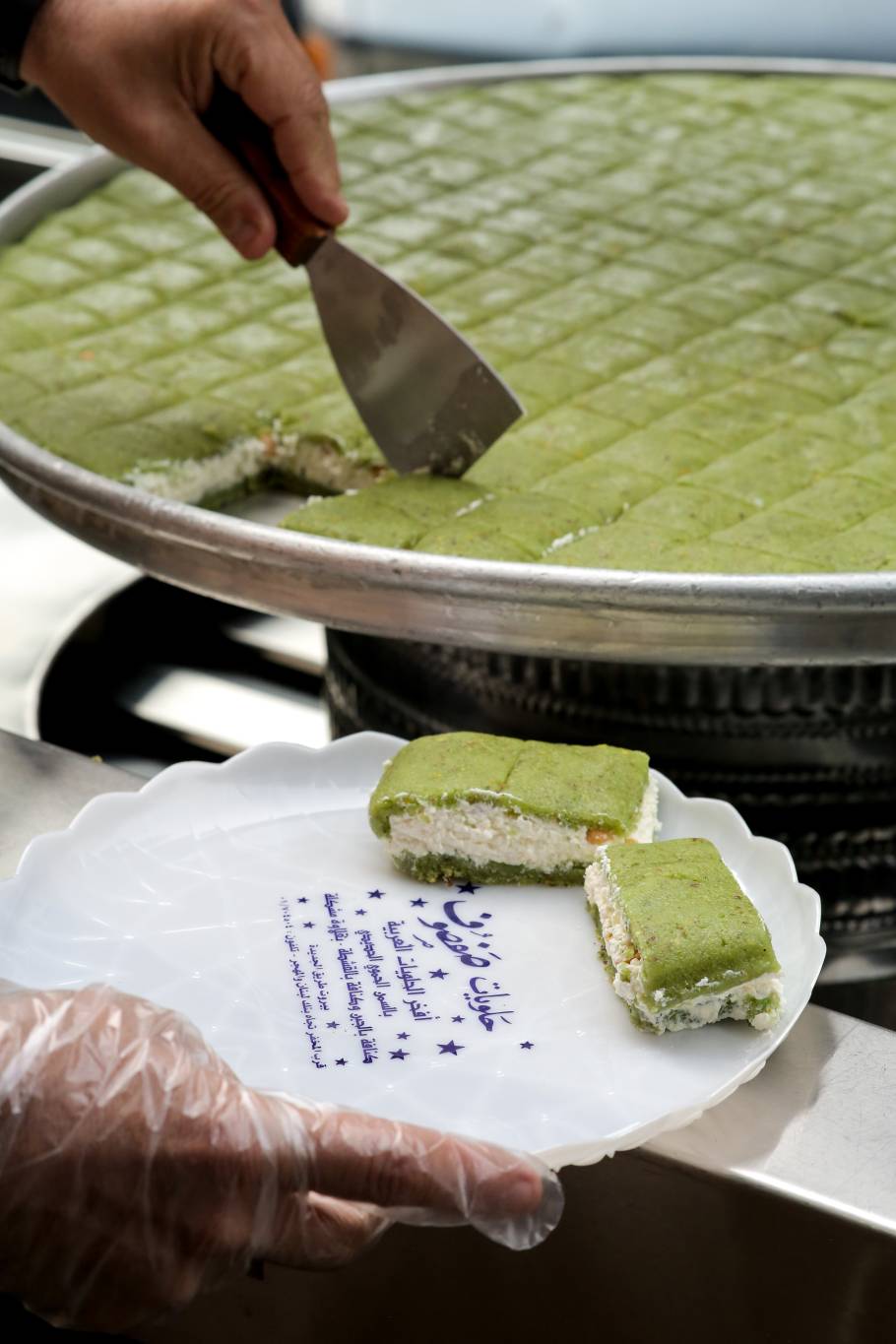 Chez Safsouf, le « maamoul mad » et tout ce qui rend Beyrouth plus douce