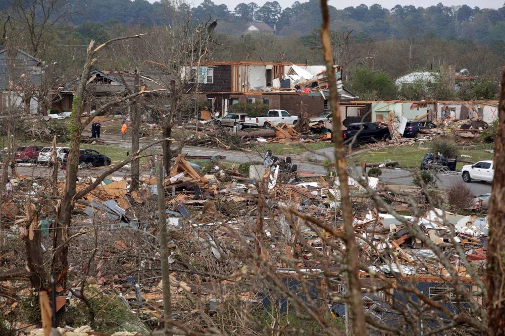 Au moins 24 morts dans des tornades et de violentes tempêtes