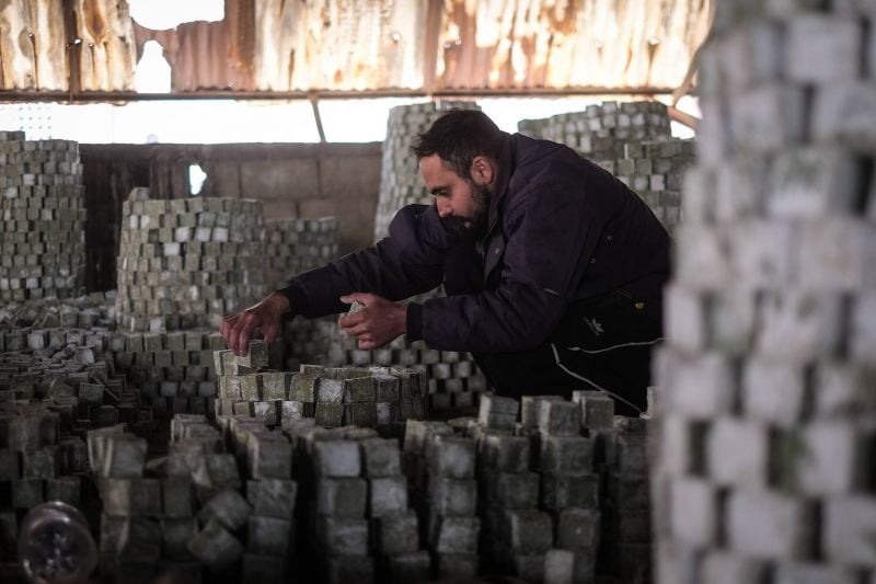 Tripoli soap factory keeps tradition alive — as long as the building remains standing
