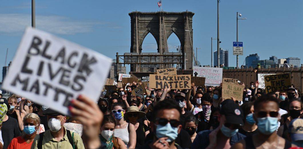 Des manifestants réclament justice pour un adolescent noir blessé par balles