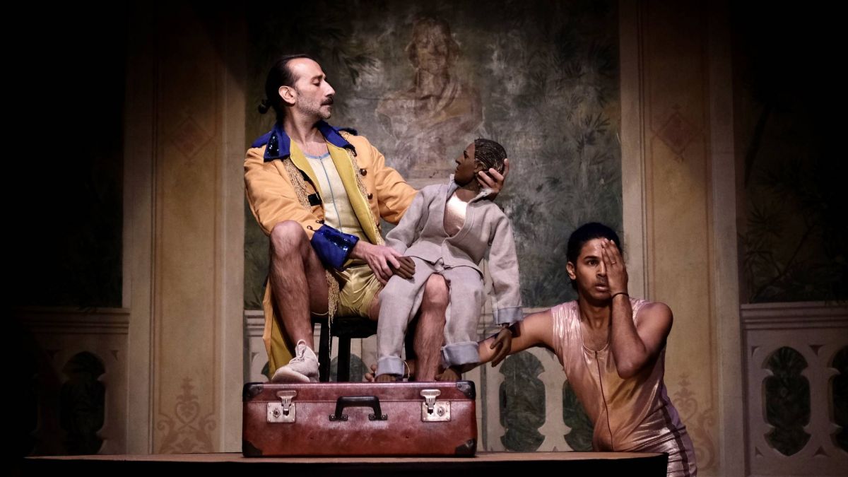 Le cabaret du monde où l’humanité se déshumanise