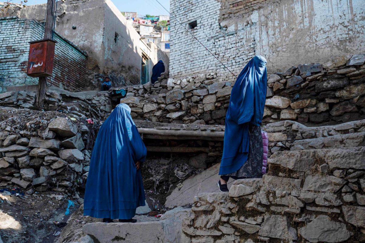 L'interdiction pour les Afghanes de travailler avec l'ONU condamne l'organisation à un L'interdiction pour les Afghanes de travailler avec l'ONU condamne l'organisation à un