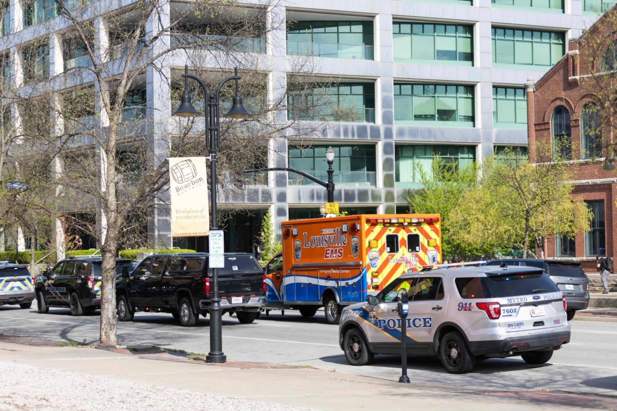 Un tireur fait quatre morts et huit blessés dans une banque