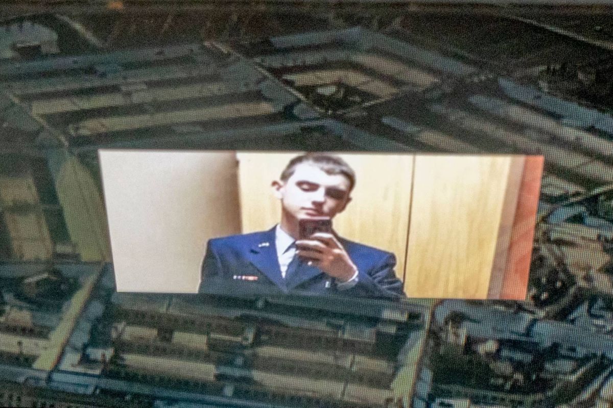 Un jeune militaire inculpé pour la fuite de documents secrets américains