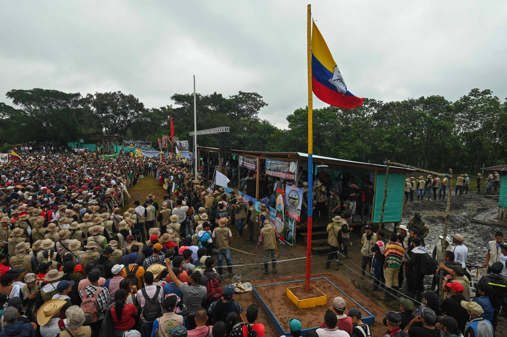 La dissidence des FARC ''prête'' à négocier la paix à compter du 16 mai ...