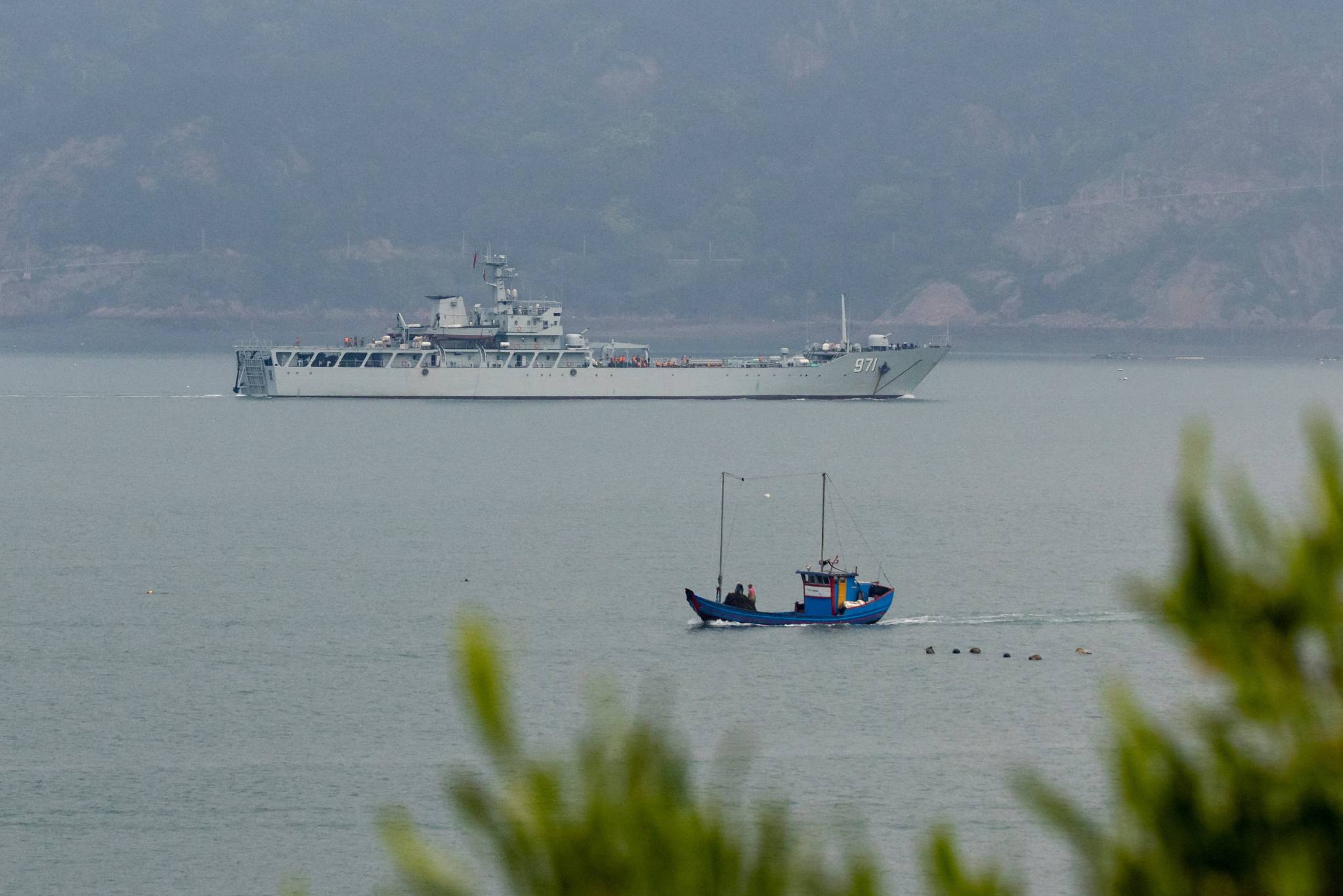 Des aéronefs et navires de guerre chinois toujours autour de Taïwan - L ...
