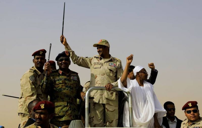 In apparent coup bid, Sudan paramilitaries claim to have seized presidential palace