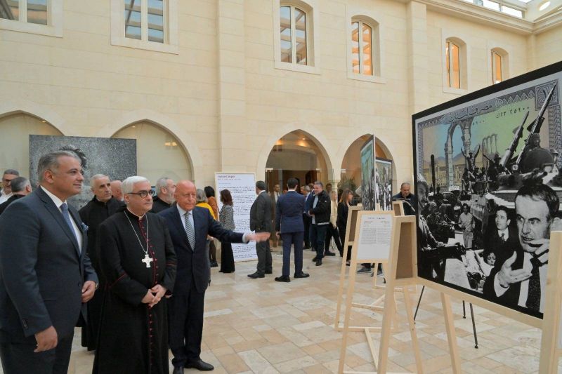 Inauguration de l’exposition « Désespoir et espoir » sur la guerre libanaise à l’Université antonine