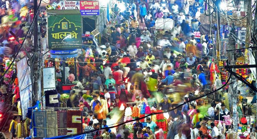 L'Inde devrait devenir le pays le plus peuplé du monde d'ici mi-2023