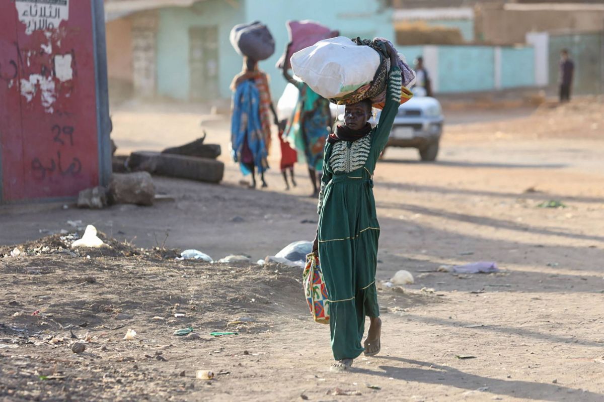 Sixième jour de combats à Khartoum, les appels à la trêve ignorés