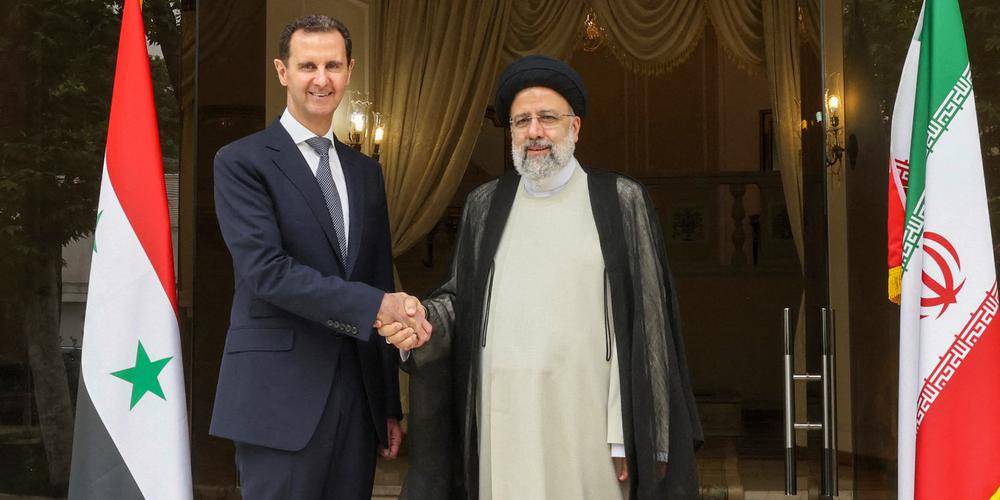 Le président iranien visite Damas, en plein dégel arabe