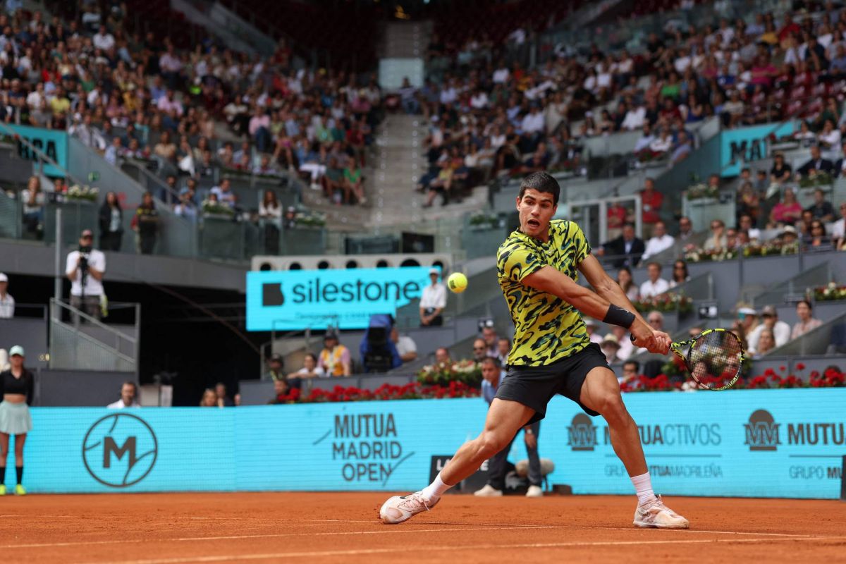 Alcaraz remet Zverev K.-O. à Madrid