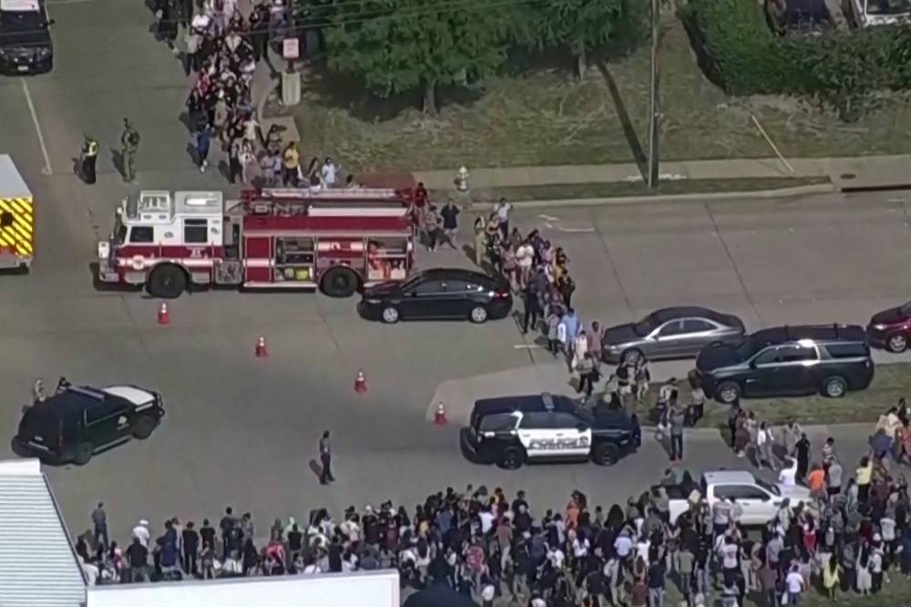 Un tireur tue huit personnes dans un centre commercial au Texas