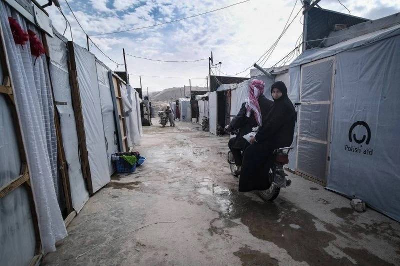 Le ministre de l'Intérieur annonce de nouvelles mesures visant les réfugiés syriens