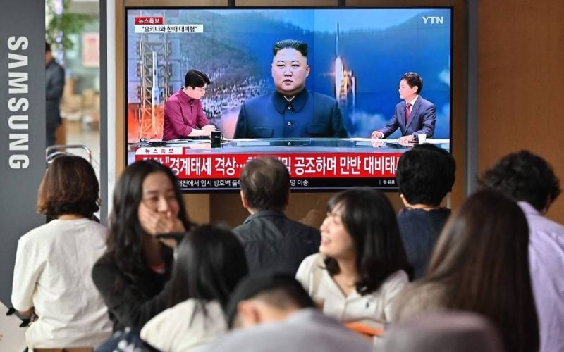 La Corée du Nord annonce l'échec d'un lancement de satellite espion, panique à Séoul
