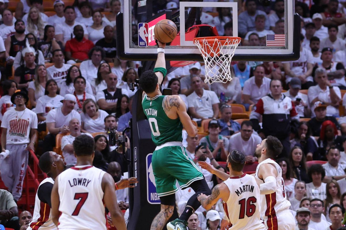 Tatum redonne un peu d’espoir à Boston