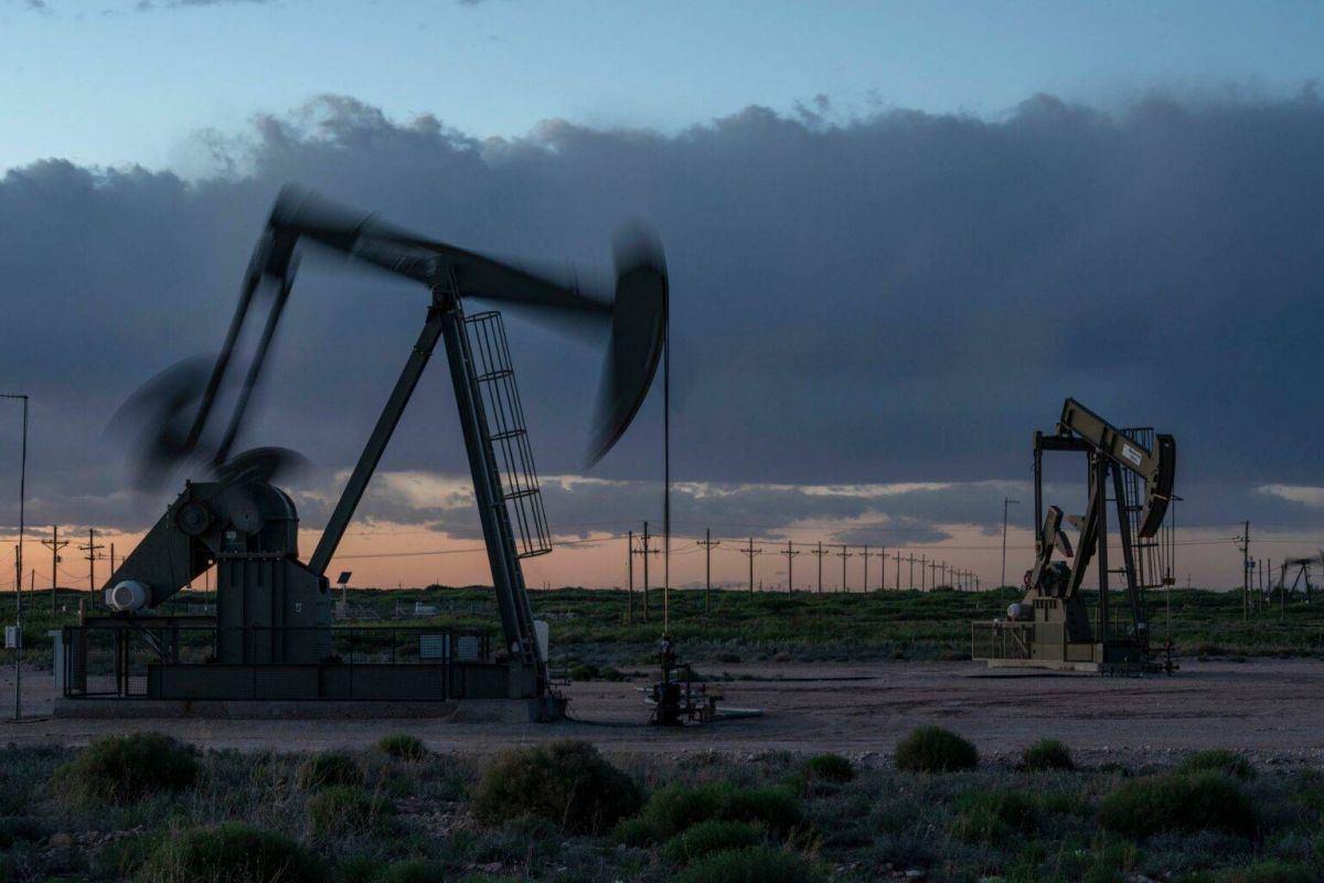 Le pétrole baisse en attendant la validation d’un accord sur la dette US