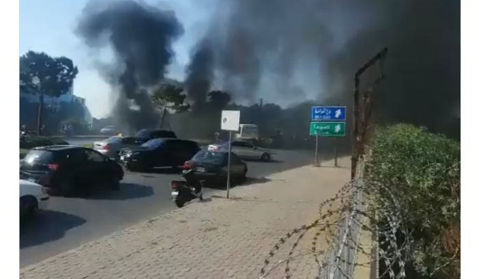 La route de l'aéroport brièvement fermée pour réclamer la libération d'un homme détenu en Arabie