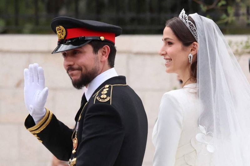 Mariage princier en Jordanie : la Reine Rania et la mode libanaise à l’honneur
