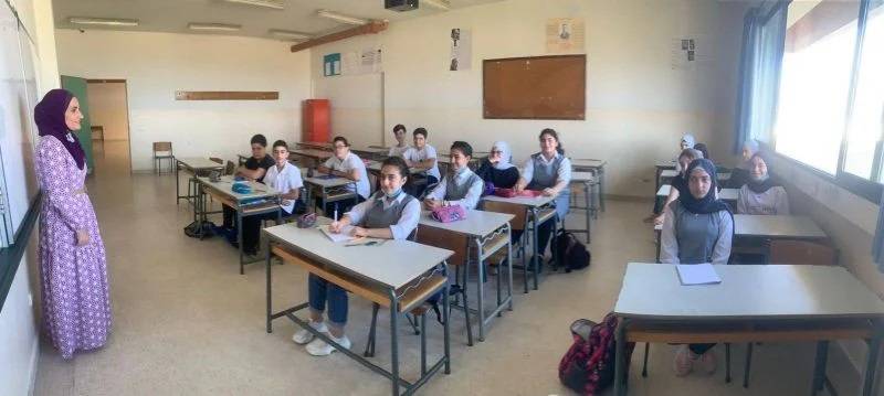 Judge overturns decisions forcing students in Nabatieh to pay full tuition fees in dollars Judge overturns decisions forcing students in Nabatieh to pay full tuition fees in dollars