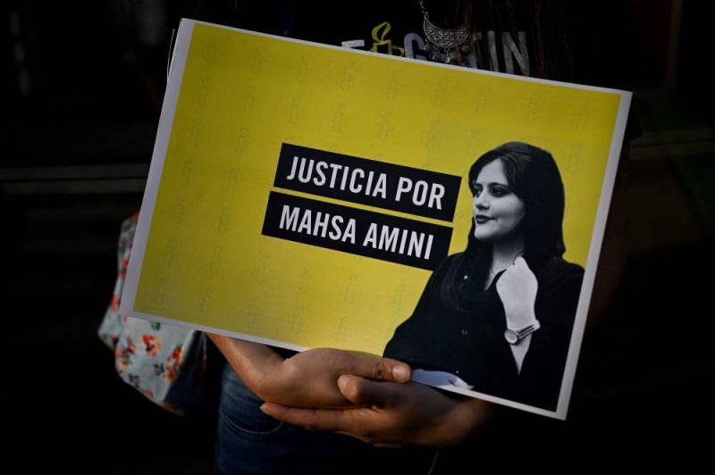 Une journaliste jugée en Iran après avoir couvert la mort de Mahsa Amini