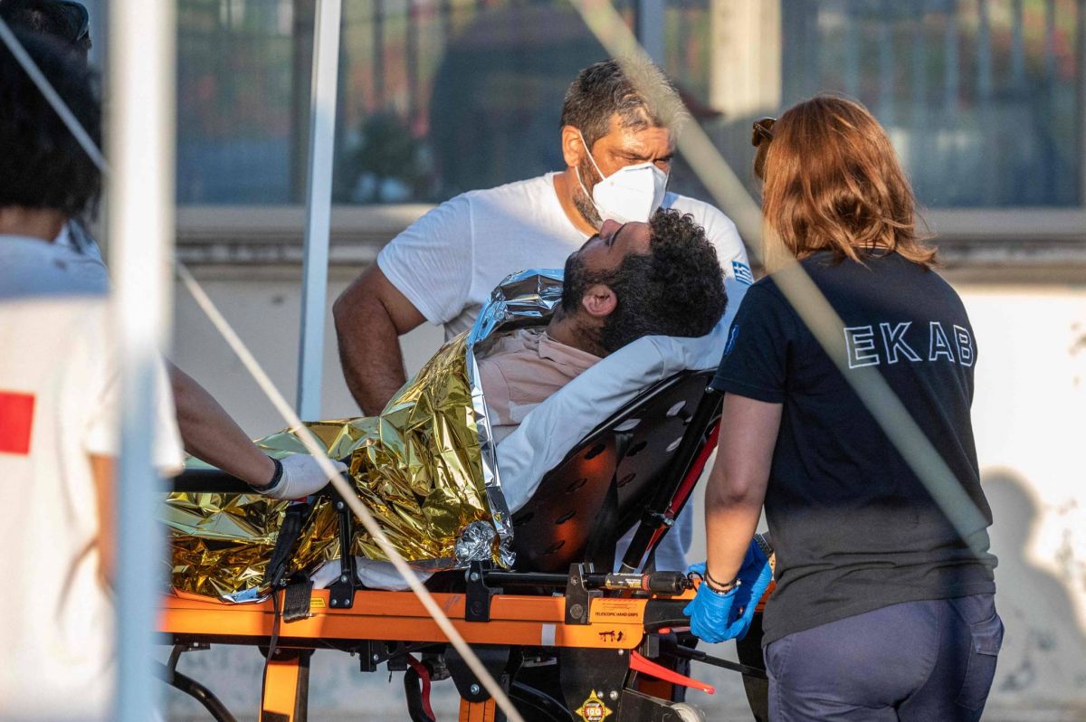 Les recherches se poursuivent après le naufrage d'un bateau de migrants