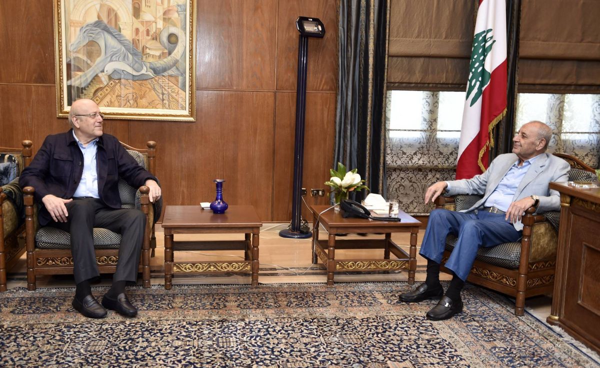 Mikati reçu par Berry à Aïn el-Tiné