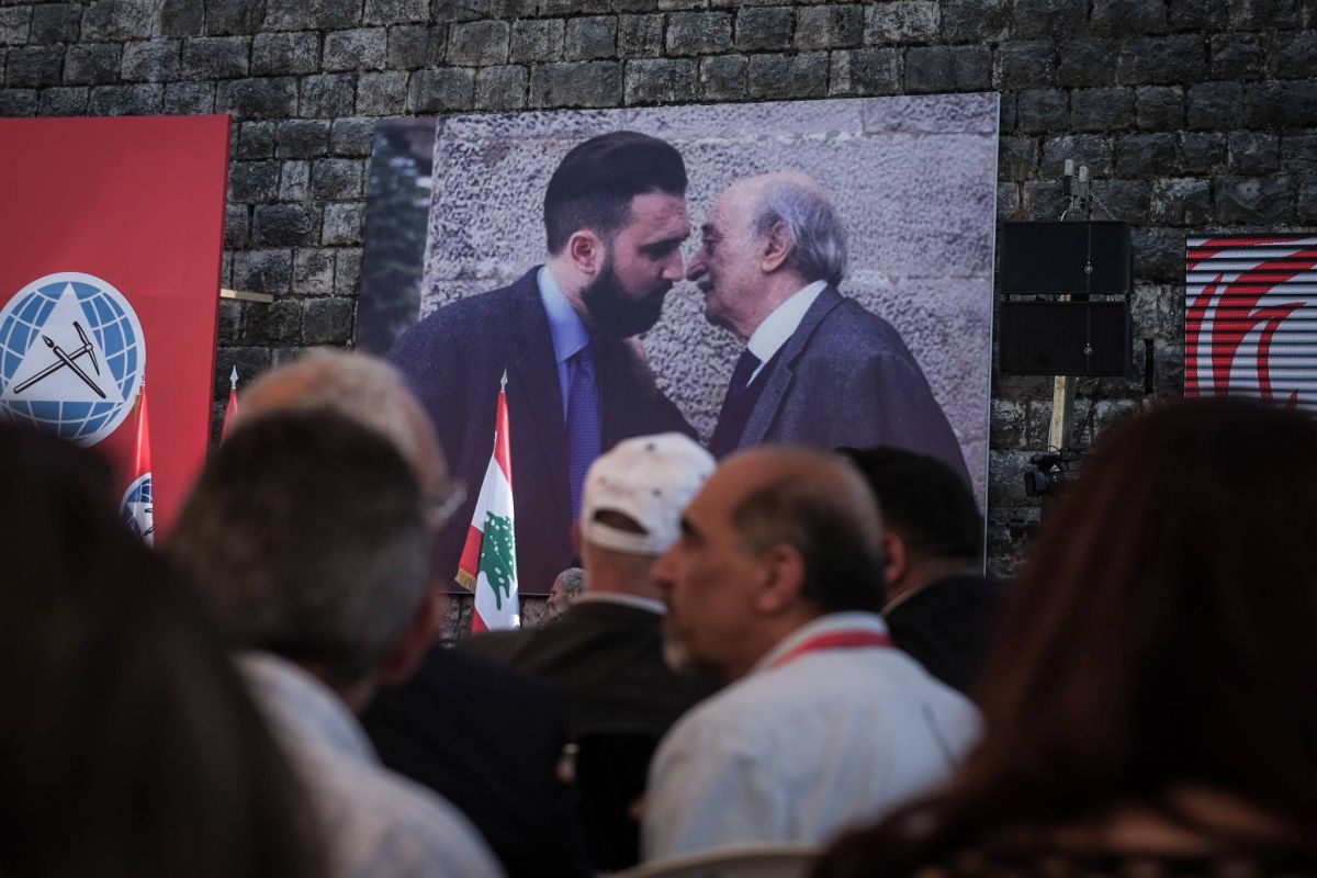 ... Et 46 ans plus tard, Walid Joumblatt passe la main à Taymour