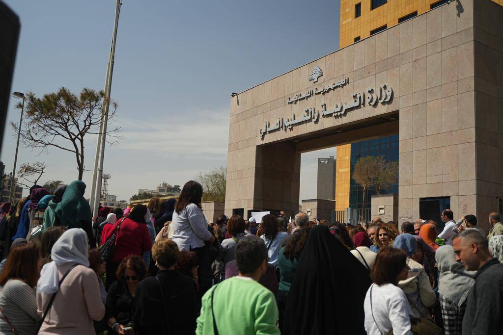 Mikati cabinet cancels  this year's 'Brevet' official exams