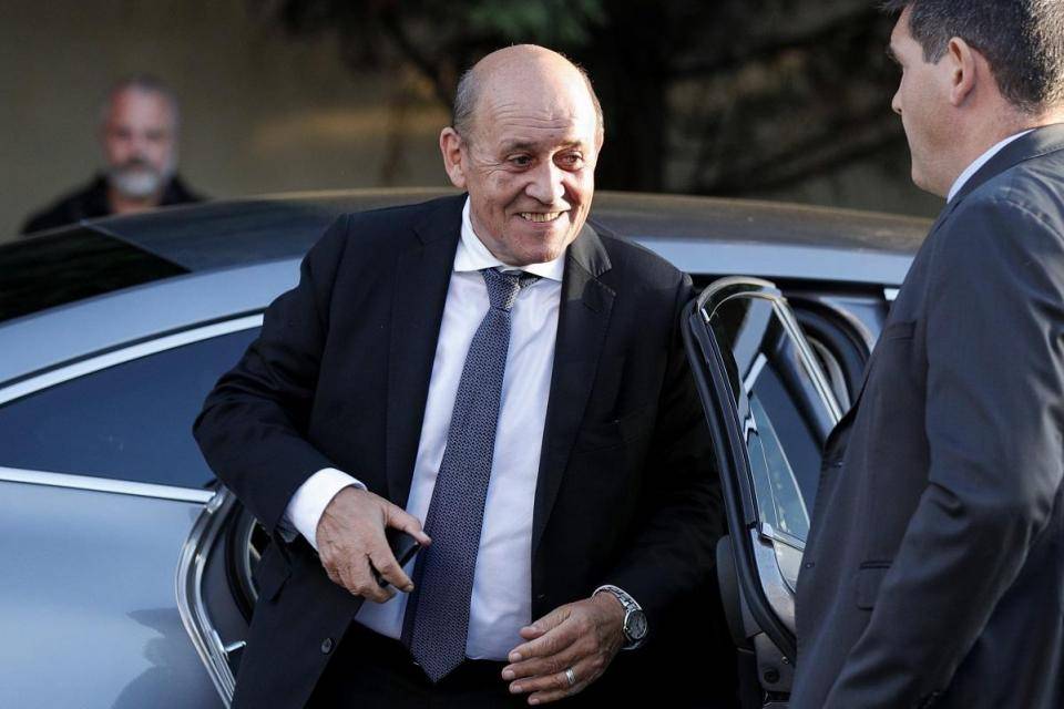 Le Drian inaugure une nouvelle phase... mais la percée devra attendre Le Drian inaugure une nouvelle phase... mais la percée devra attendre