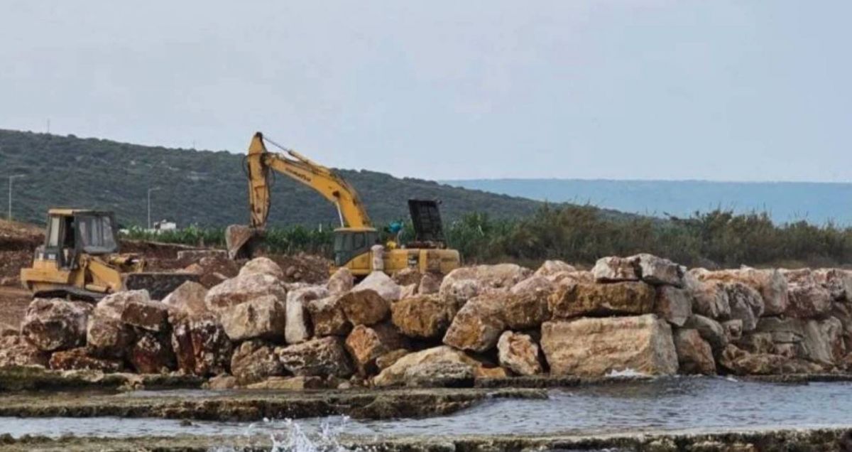 Environmental activists halt development project on Naqoura coastline Environmental activists halt development project on Naqoura coastline