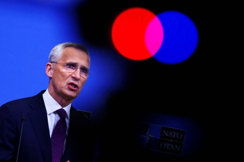 Jens Stoltenberg reconduit à la tête de l'OTAN pour un an